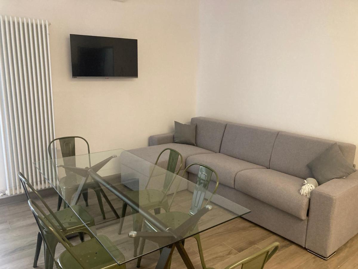 111 Suite Apartment Бергамо Экстерьер фото