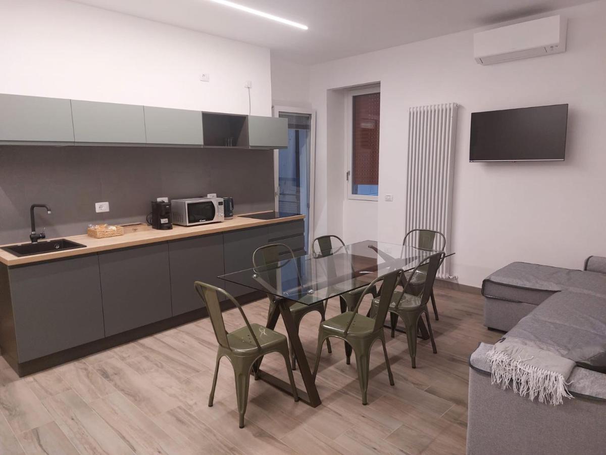 111 Suite Apartment Бергамо Экстерьер фото